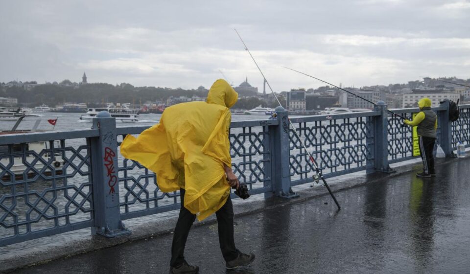 meteoroloji istanbul dahil bircok ili uyardi gunlerce surecek saganak geliyor 6zLkRKvE.jpg