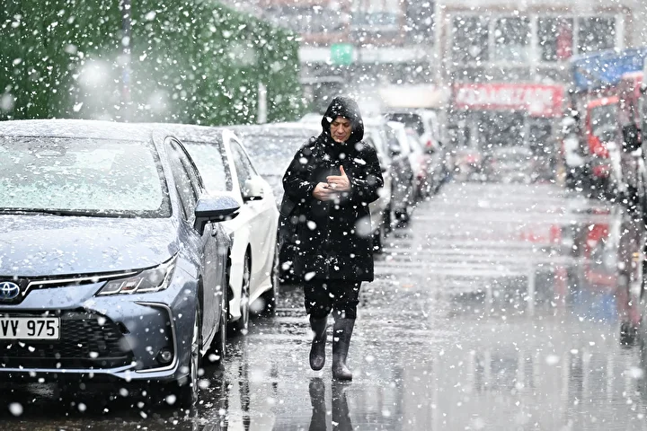 meteorolojiden 16 vilayet icin sari kodlu ikaz saganak ve kar yagisi bekleniyor 1 ChJZIWqC