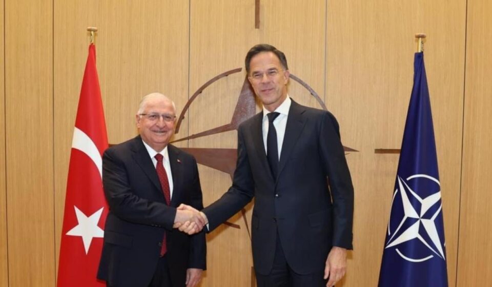 milli savunma bakani guler nato genel sekreteri rutte ile gorustu 6e7s1cbI.jpg