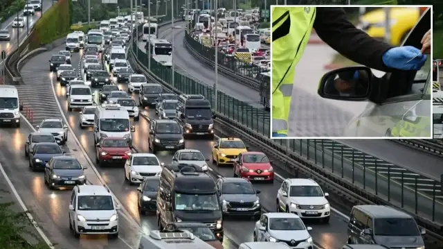 Milyonlarca sürücüyü ilgilendiriyor: Eski tip ehliyetler 1 Kasım’dan sonra geçersiz sayılacak milyonlarca surucuyu ilgilendiriyor eski tip ehliyetler 1 kasimdan sonra gecersiz sayilacak tOkDr81J.webp