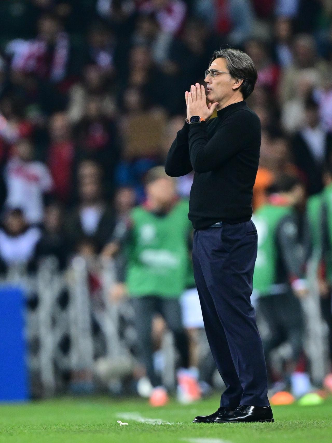 montella biraz rahatsizim 0 iAXZkPl4