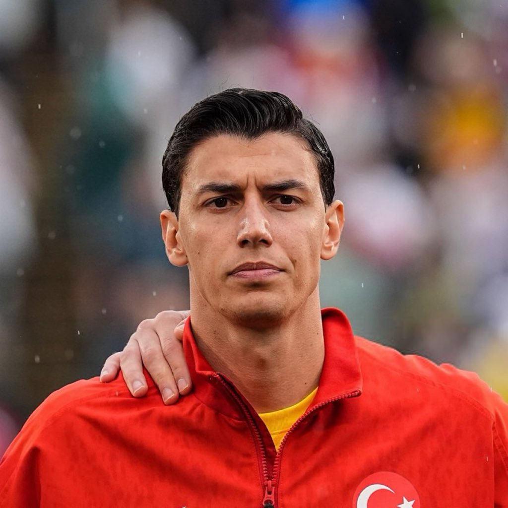 Montella da reaksiyon göstermişti! TFF'den Berke Özer için sürpriz karar 1 montella da reaksiyon gostermisti tffden berke ozer icin surpriz karar 0 GT6NfYvp