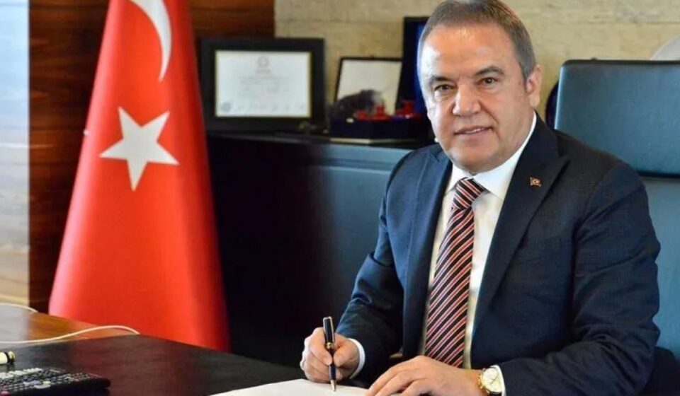 muhittin bocek hakkinda soke eden iddia CGPFMDBx.jpg
