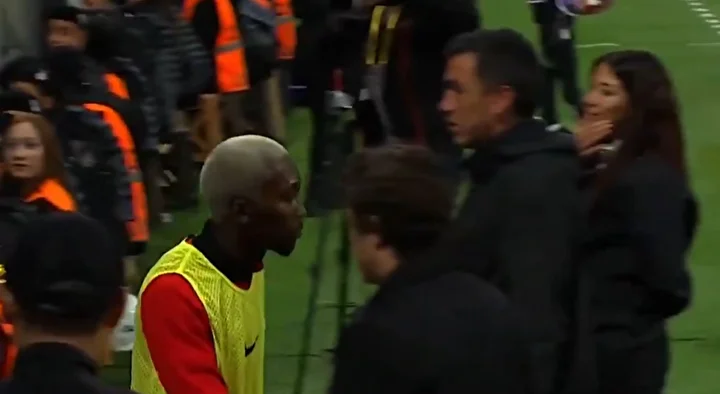 onyekuru besiktasli taraftari aglatti yaptigi hareket toplumsal medyada gundem oldu 2 DwF3vn3V