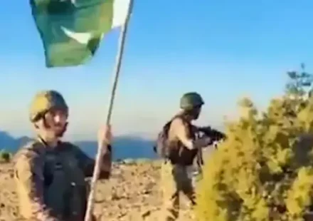 Pakistan ordusu Taliban karakolunu ele geçirip göndere bayrak çekti pakistan ordusu taliban karakolunu ele gecirip gondere bayrak cekti PyzXLlkB.webp