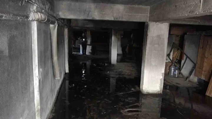 Panik yaşayan mahalle sakinleri konuştu: '3 gün üst üste yangın çıkardı' 3 panik yasayan mahalle sakinleri konustu 3 gun ust uste yangin cikardi 2 cF7q5d6h