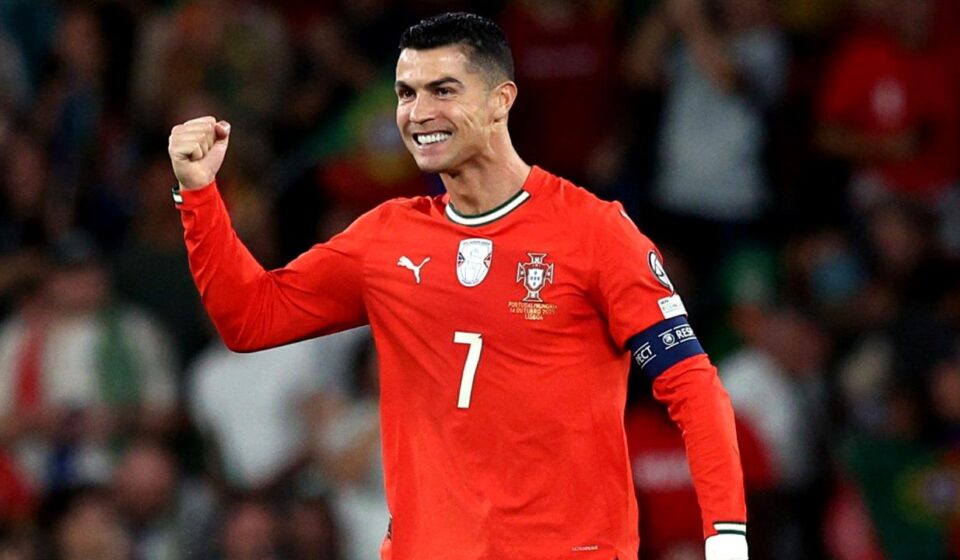 ronaldo bir kere daha tarihe gecti dunya kupasi elemelerine imzasini atti bqPfmvP4.jpg