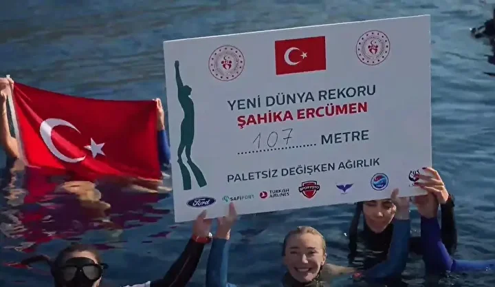 sahika ercumen cumhuriyet ve gazze icin dunya rekoru kirdi 5 XHCmERfQ