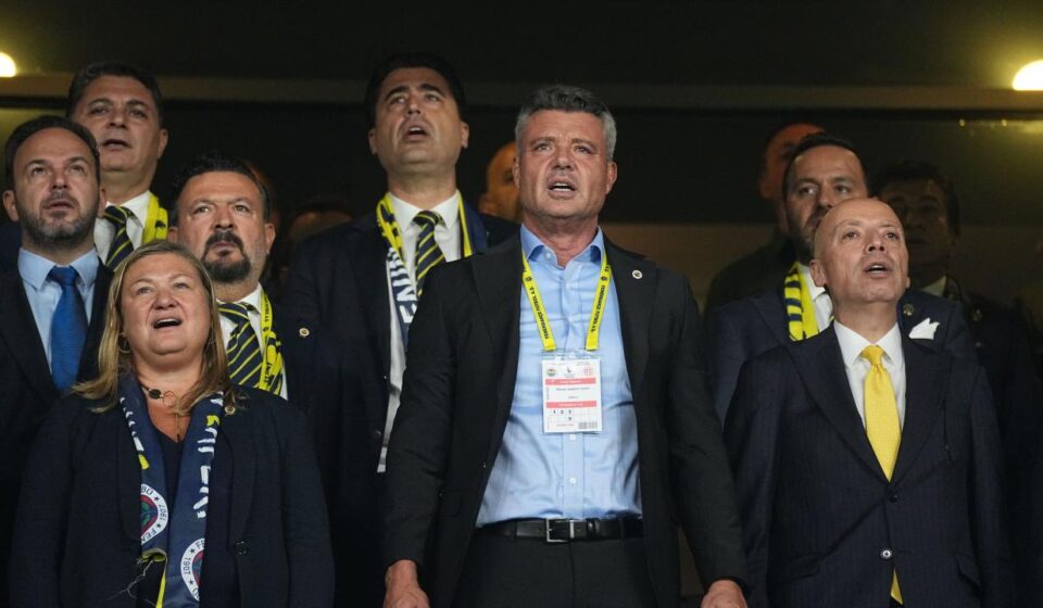 saran birtakim degisiklikler yapacagiz tedesco babamin oglu degil jTPw7uQv.jpg