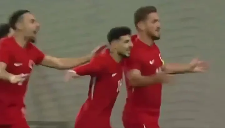 Semih Kılıçsoy'dan süper gol: Yıllarca unutulmayacak röveşata 2 semih kilicsoydan super gol yillarca unutulmayacak rovesata 1 FgPUXjwN