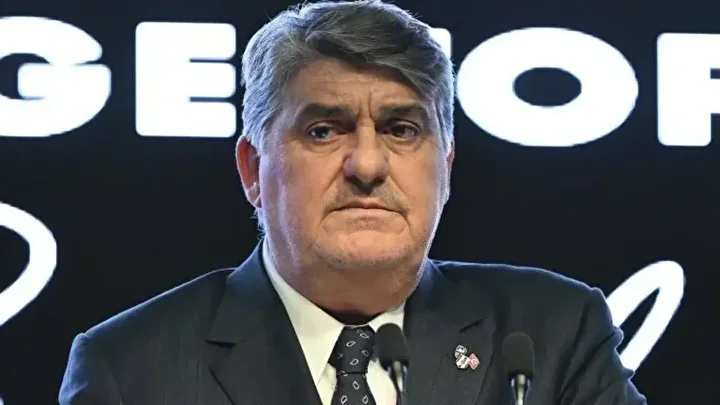 Serdal Adalı herkesin merak ettiği o soruyu yanıtladı: Kaptan neden değişti? 4 serdal adali herkesin merak ettigi o soruyu yanitladi kaptan neden degisti 3 BBX58VyB