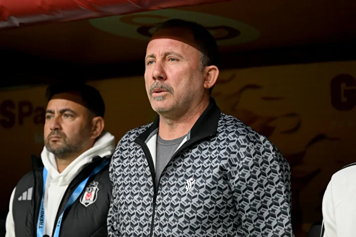Sergen Yalçın Gençlerbirliği hezimeti sonrası açıkladı: 'Bunu herkesin bilmesi lazım' 2 sergen yalcin genclerbirligi hezimeti sonrasi acikladi bunu herkesin bilmesi lazim 1 Xe2h1nB4