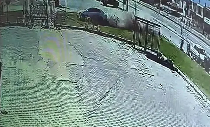 sofor otomobiliyle duvara carpti plani guvenlik kamerasi bozdu 2 jHcwTuTB