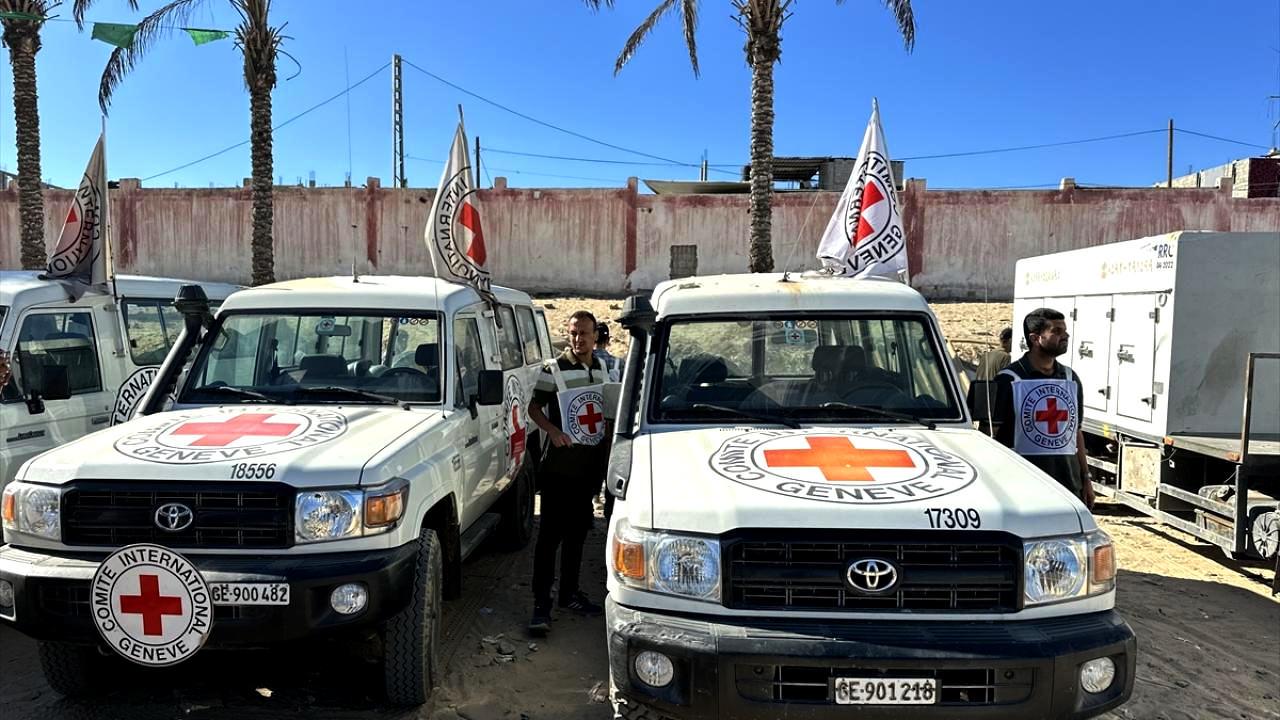 son dakika israil ve hamastan pes pese aciklamalar busbutun teslim edildi 0 P3pa5JD1