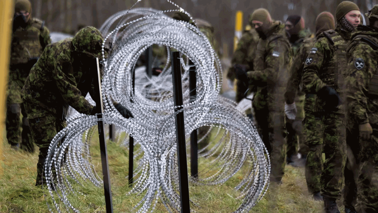 sonda askeri hareketlilik nato ulkesinden son dakika rusya karari resmen kapatildi lEw3tvjn.gif