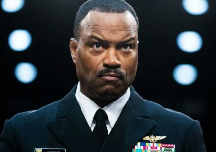 southcom kumandani emekliye ayrildi Eby4jwPh.jpg