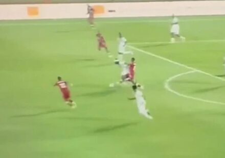 super lig devleri pesinden kosmustu aylar sonra oynadi 20 saniye sonra sakatlandi 1bEAGCyq.jpg