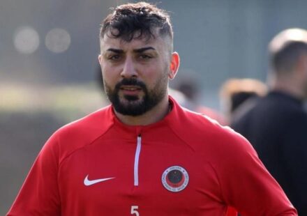 Suriyeli yıldız Süper Lig grubunu FIFA’ya şikayet etti: Dev ceza kesildi suriyeli yildiz super lig grubunu fifaya sikayet etti dev ceza kesildi MqJTYv24.jpg