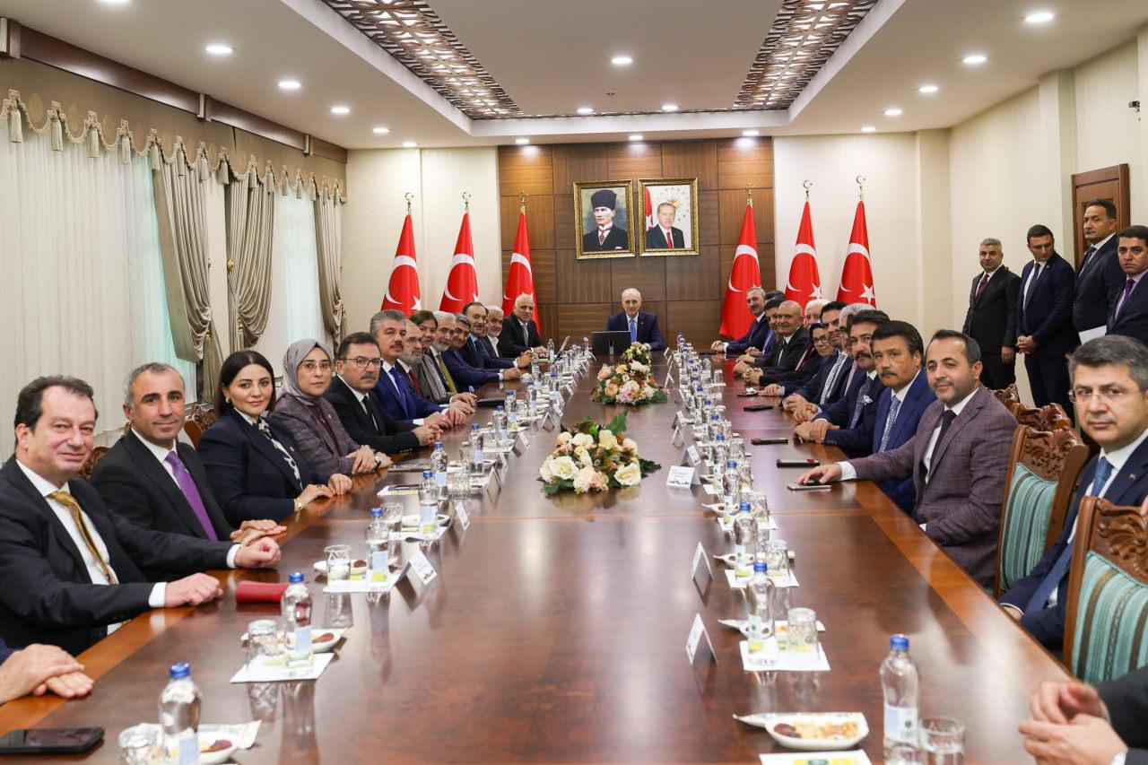 TBMM Başkanı Kurtulmuş'tan Diyarbakır'da Valilik ve Büyükşehir Belediyesine ziyaret 3 tbmm baskani kurtulmustan diyarbakirda valilik ve buyuksehir belediyesine ziyaret 2 JAR3sM8g