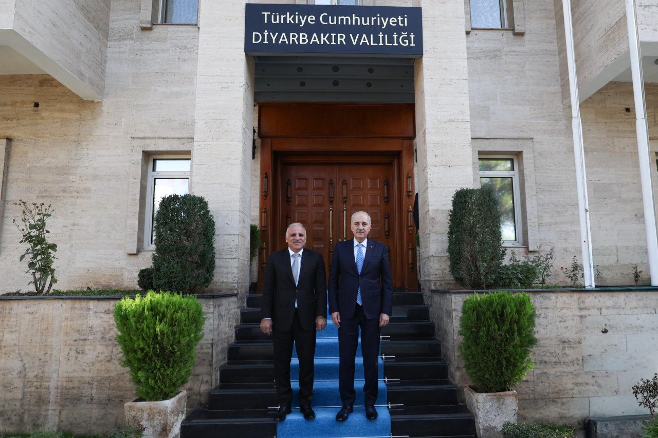 TBMM Başkanı Kurtulmuş'tan Diyarbakır'da Valilik ve Büyükşehir Belediyesine ziyaret 8 tbmm baskani kurtulmustan diyarbakirda valilik ve buyuksehir belediyesine ziyaret 7 57R4KkBJ