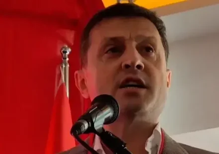 tekirdagda chp kongresinde ortalik karisti kovun beni diyerek salonu terk etti uXiCLlnv.webp