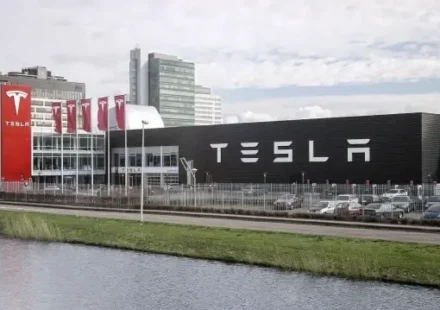 Tesla sahiplerine makûs haber: 13 bin araç geri çağırıldı tesla sahiplerine mak s haber 13 bin arac geri cagirildi xi38QhLj.webp