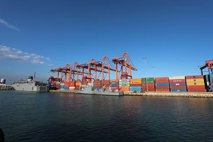 ticaret bakanligi 27 il 1 milyar dolarin uzerine ihracat yapti 0 UrWDBQLp