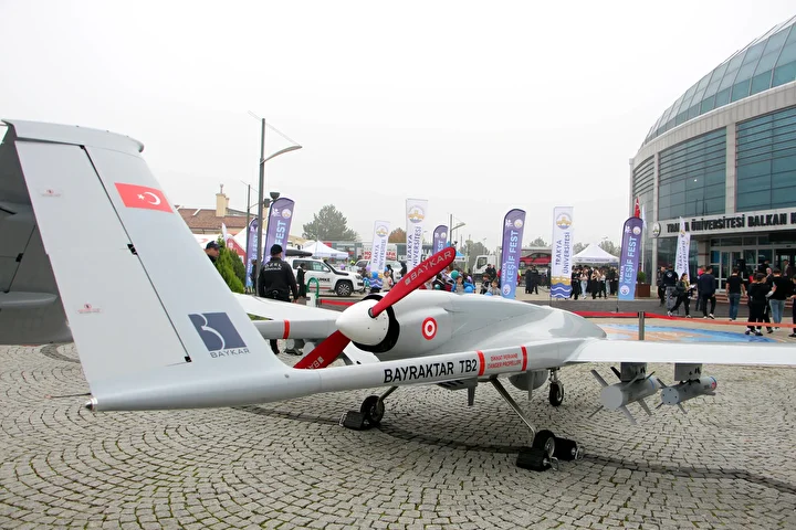 Trakya Keşif Fest'te Bayraktar TB2 ilgi gördü 1 trakya kesif festte bayraktar tb2 ilgi gordu 0 wVFZVJya