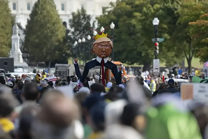 trump krallara hayir protestolarina reaksiyon gosterdi canimi disime takiyorum 4 CfKPiVhW