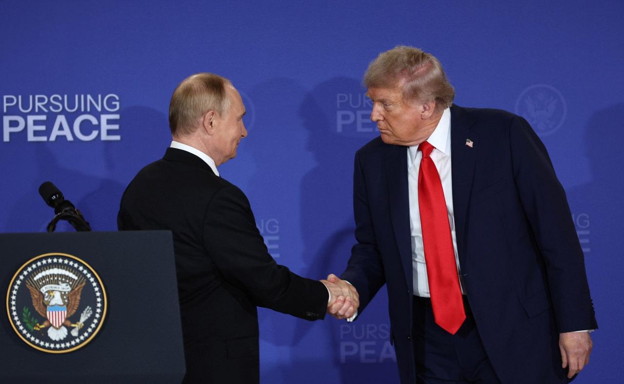 trumptan putine beklenmedik tomahawk sorusu rus baskanin yanitini da acikladi 0 XYsNylA1
