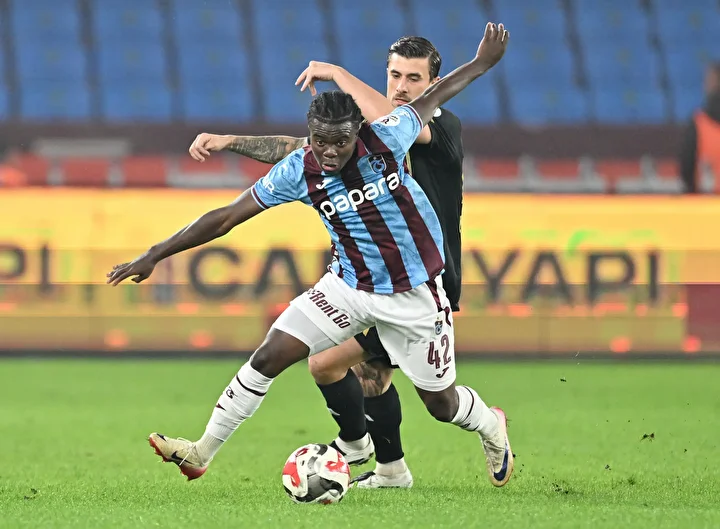 Tugay Kerimoğlu'ndan Trabzonsporlu futbolcu için flaş davet: Türk vatandaşı yapalım 1 tugay kerimoglundan trabzonsporlu futbolcu icin flas davet turk vatandasi yapalim 0