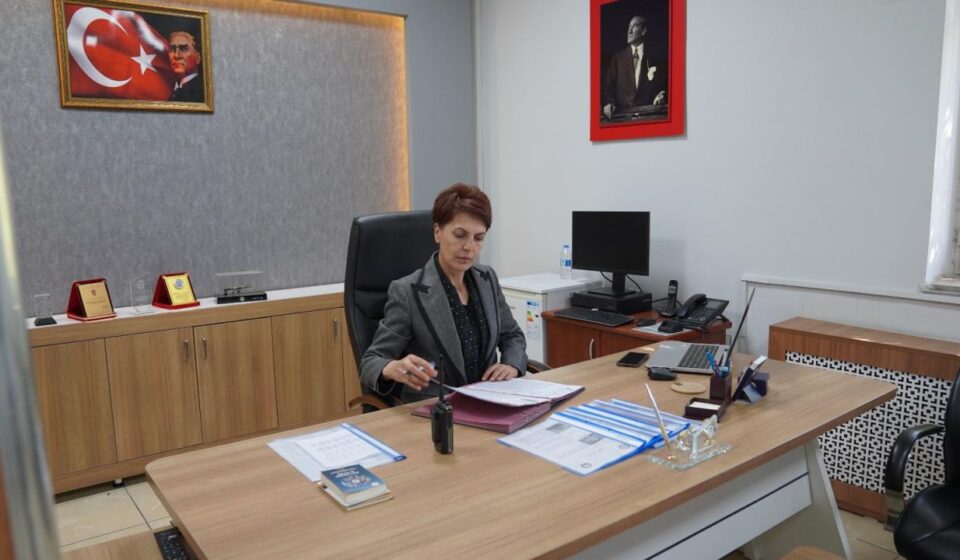 tuncelide asayis bayan mudure emanet FCwXfJ4I.jpeg