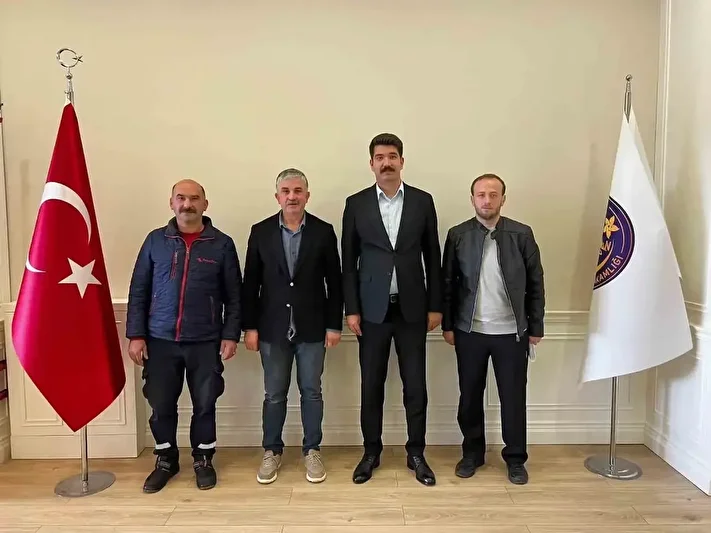 turkiyede bir birinci ilce kaymakami futbolcu oldu amator lig grubuna imza atti 0 pLFlIuUT