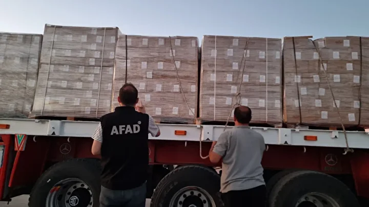 Türkiye'nin 25 insani yardım tırı Gazze için Refah Hudut Kapısı'na hareket etti 2 turkiyenin 25 insani yardim tiri gazze icin refah hudut kapisina hareket etti 1 Bsz4mbYu