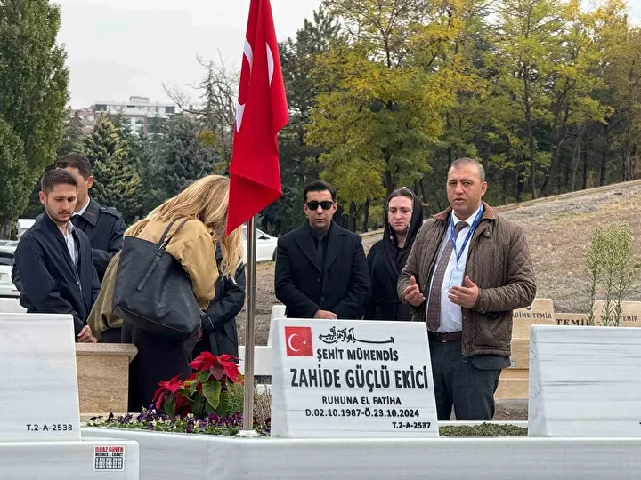 tusas sehitleri taarruzun yil donumunde kabirleri basinda anildi 1 RCif4LRb