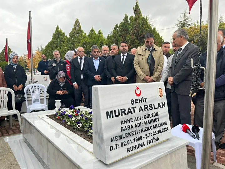 tusas sehitleri taarruzun yil donumunde kabirleri basinda anildi 2 4AiCHe5P