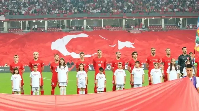 ulusal futbolcular alana filistinli cocuklarla cikacak kqjL1kfA.webp