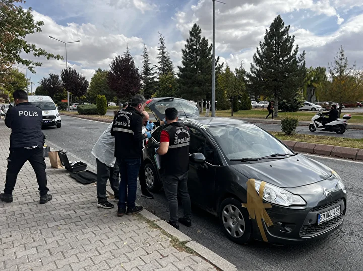universitede bayan cinayeti uc cocuk annesi ve son sinif ogrencisiydi 3 FHbqN4uD