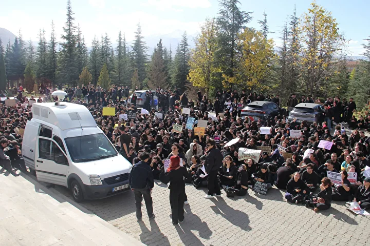 universitedeki bayan cinayetinde yurek yakan ayrintilar melihanin hayali ogretmen olmakmis 8 S2sbbp3I