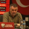 Eski Galatasaraylı gündem oldu: Gol attı, rakibine vurarak kırmızı kart gördü! willy sagnol turkiye guclu bir kadrodur Tmmp6sAI.jpg