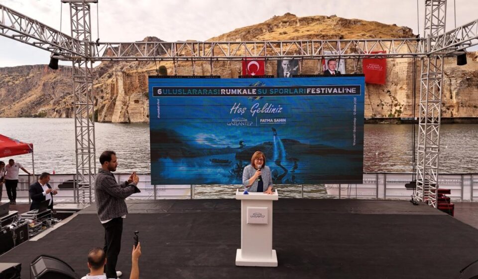 Yaklaşık 1000 atletin katıldığı Rumkale Su Sporları Şenliği nefes kesti yaklasik 1000 atletin katildigi rumkale su sporlari senligi nefes kesti pkZAOzQL.jpg