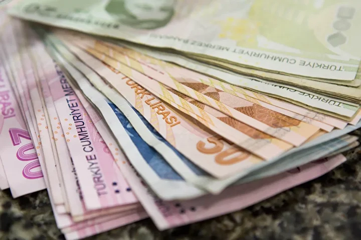 Yeni banknotlar bugün tedavüle giriyor: Merkez Bankası duyurdu Resmi Gazete'de yayımlandı 3 yeni banknotlar bugun tedavule giriyor merkez bankasi duyurdu resmi gazetede yayimlandi 2 q6vr5gLN