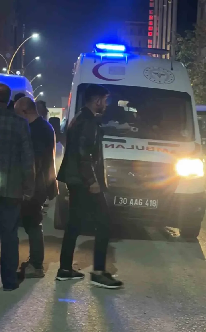 yuksekovada bicakli arbede bir kisi yaralandi 4 794JtQCd