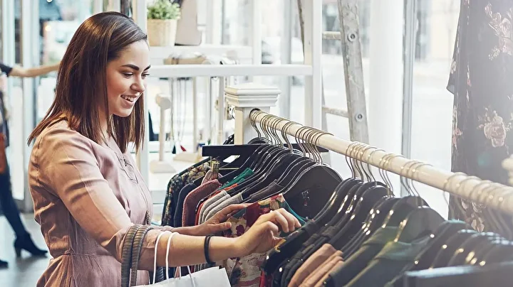zara bershka lc waikiki mango unlu giysi devi firma iflas etti 3