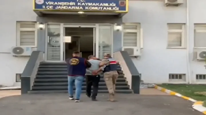 zehir tacirlerinden tezekli siginak silah ve muhimmat da ele gecirildi 3 HI4Dkepc